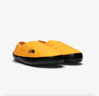 The North Face Men's Thermoball Traction Mule V Yellow/Black NF0A3UZNZU3 100