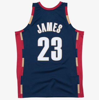 MITCHELL & NESS LEBRON JAMES CLEVELAND CAVALIERS 2008-09 NAVY SWINGMAN JERSEY