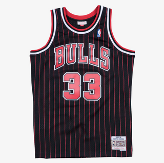 MITCHELL & NESS SCOTTIE PIPPEN CHICAGO BULLS BLACK PIN-STRIPE 1995-96 SWINGMAN JERSEY