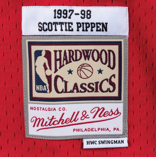 MITCHELL & NESS SCOTTIE PIPPEN CHICAGO BULLS RED 1997-98 WHITE SWINGMAN JERSEY (Copy)
