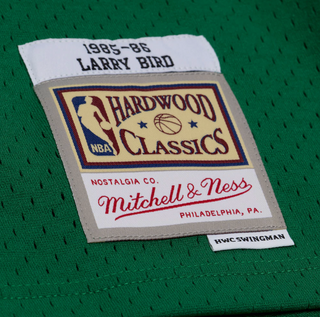 MITCHELL & NESS LARRY BIRD CELTICS 1985-86 GREEN SWINGMAN JERSEY