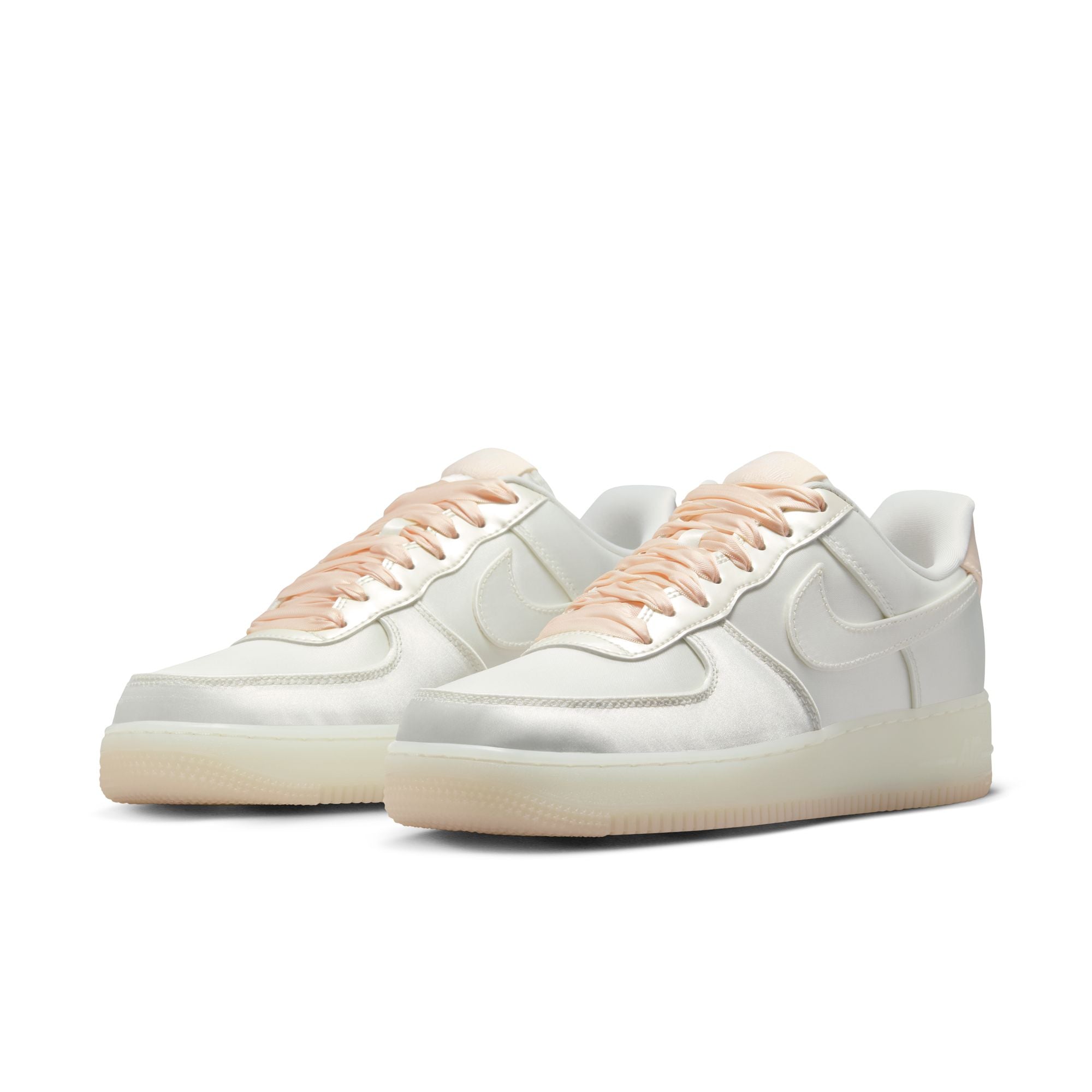 WOMEN'S AIR FORCE LOW '07 LV8 'SAIL/BARELY ORANGE' HQ3762-133