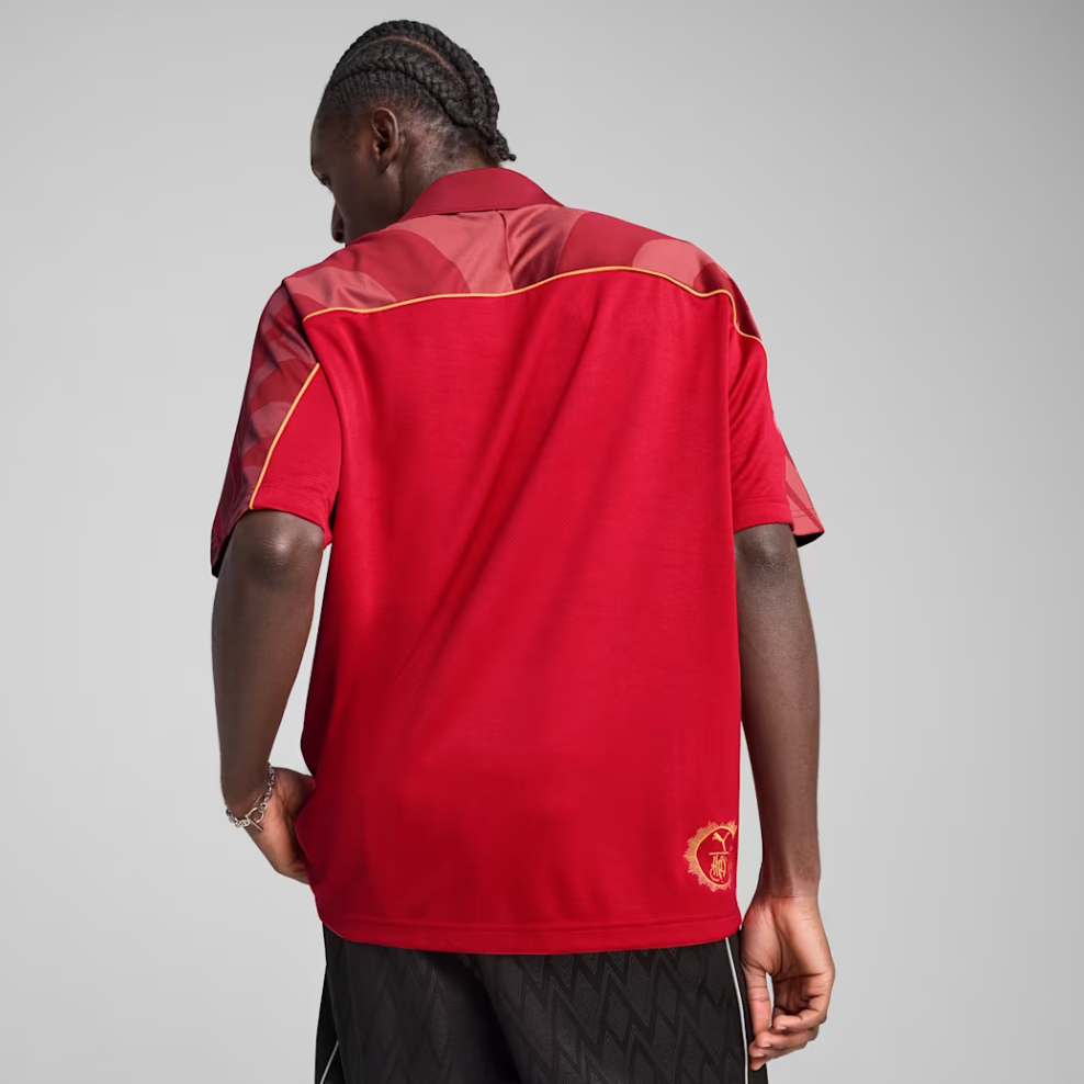 MEN'S PUMAxHARRY POTTER RELAXED SOCCER JERSEY MEN'S PUMAxHARRY POTTER RELAXED SOCCER JERSEY